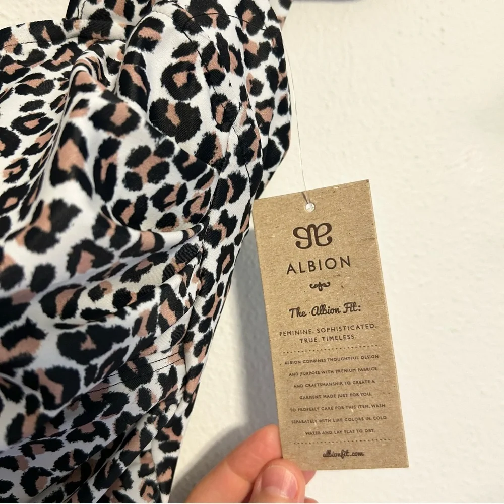 Albion nwt swimsuit